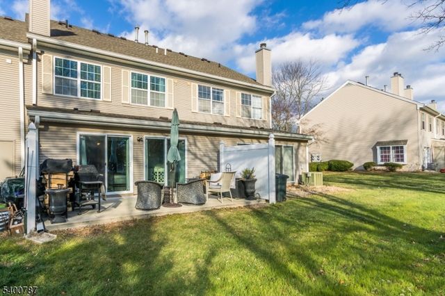 3302 Pinhorn Dr, Bridgewater Twp., NJ 08807