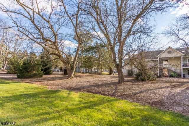 3302 Pinhorn Dr, Bridgewater Twp., NJ 08807