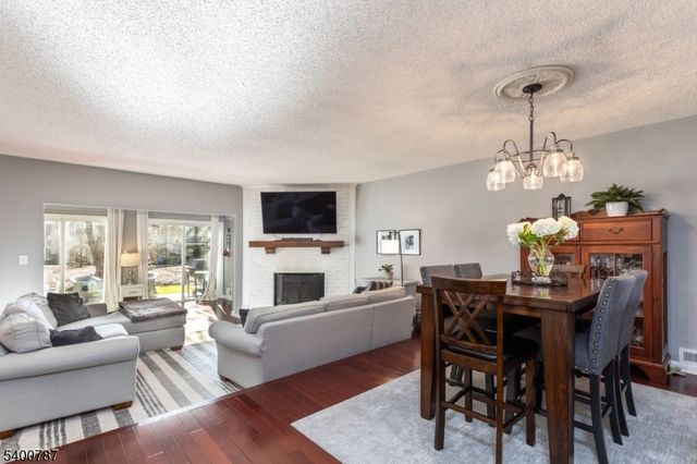 3302 Pinhorn Dr, Bridgewater Twp., NJ 08807