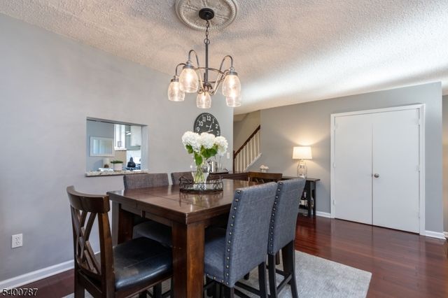 3302 Pinhorn Dr, Bridgewater Twp., NJ 08807