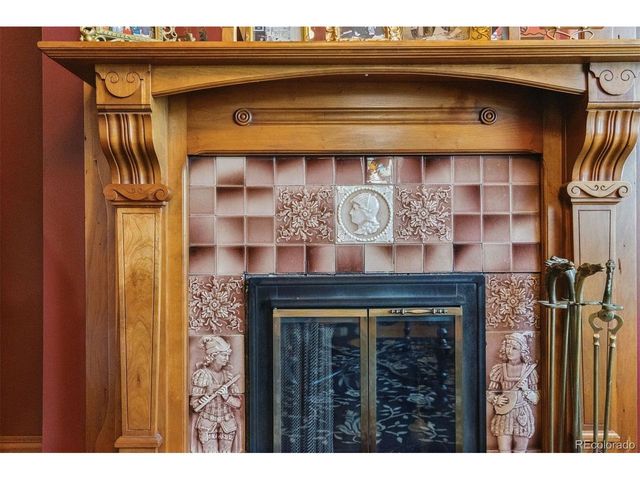 1360 N Corona St, Denver, CO 80218