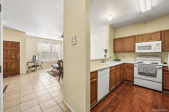 9758 Laredo Street 39C, Commerce City, CO 80022