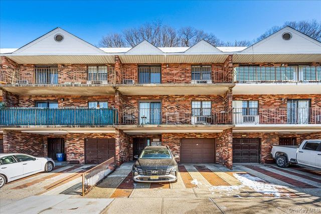 6607 242nd Street 13D, Little Neck, NY 11362