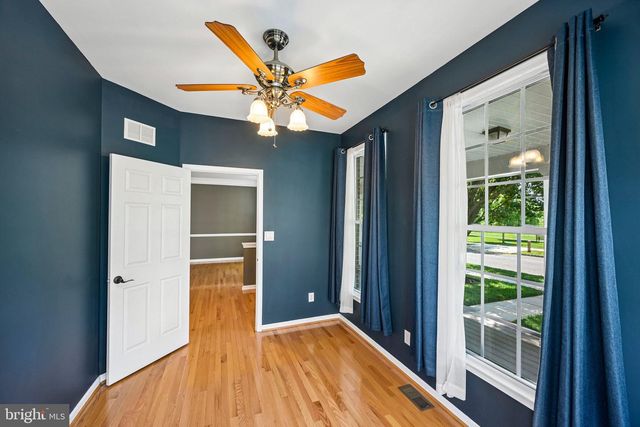 30 WRIGHT DR, Chesterfield, NJ 08515