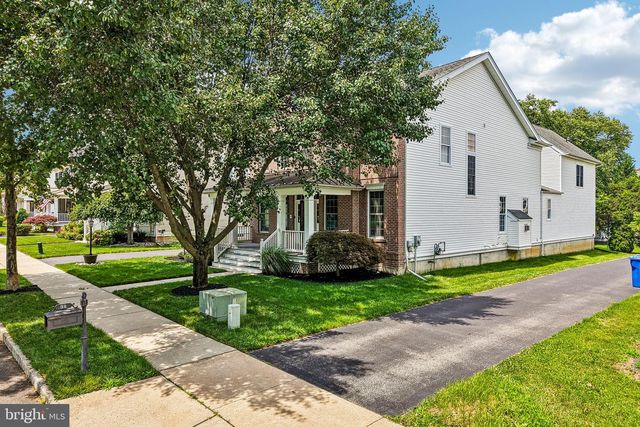 30 WRIGHT DR, Chesterfield, NJ 08515