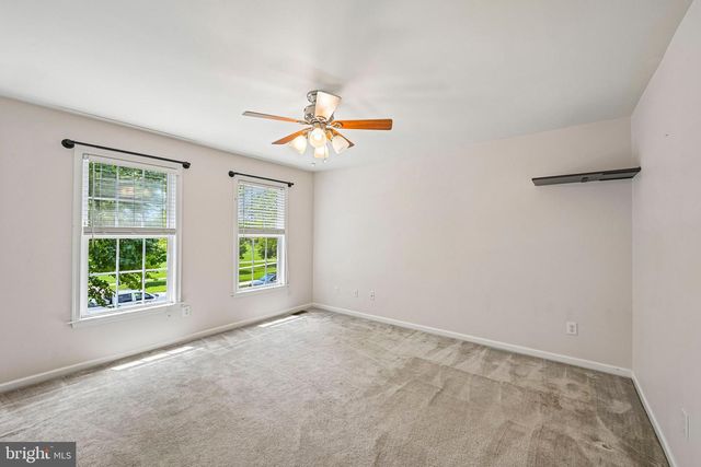 30 WRIGHT DR, Chesterfield, NJ 08515