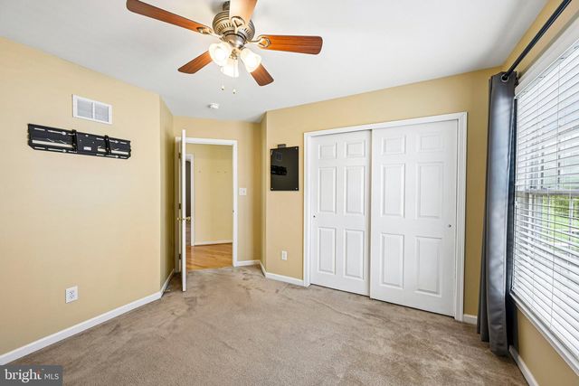 30 WRIGHT DR, Chesterfield, NJ 08515