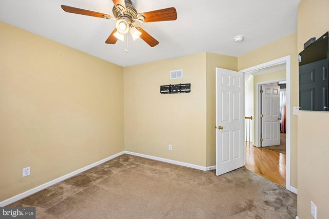 30 WRIGHT DR, Chesterfield, NJ 08515