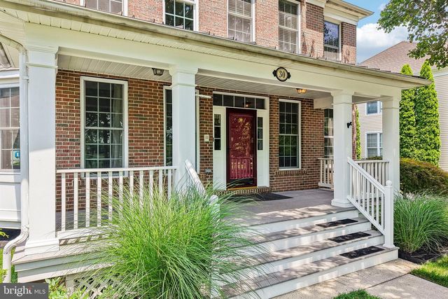30 WRIGHT DR, Chesterfield, NJ 08515