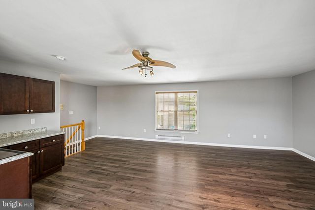 30 WRIGHT DR, Chesterfield, NJ 08515