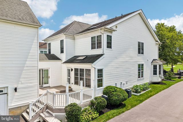 30 WRIGHT DR, Chesterfield, NJ 08515
