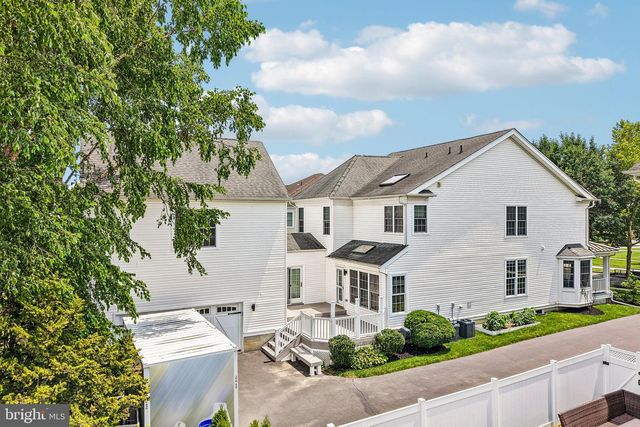 30 WRIGHT DR, Chesterfield, NJ 08515