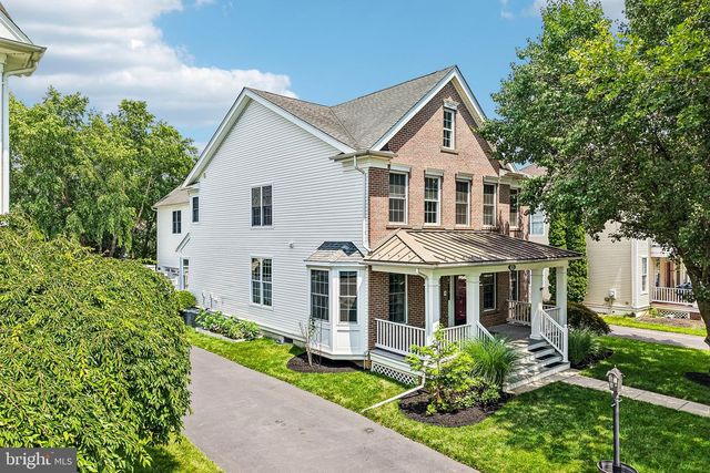 30 WRIGHT DR, Chesterfield, NJ 08515