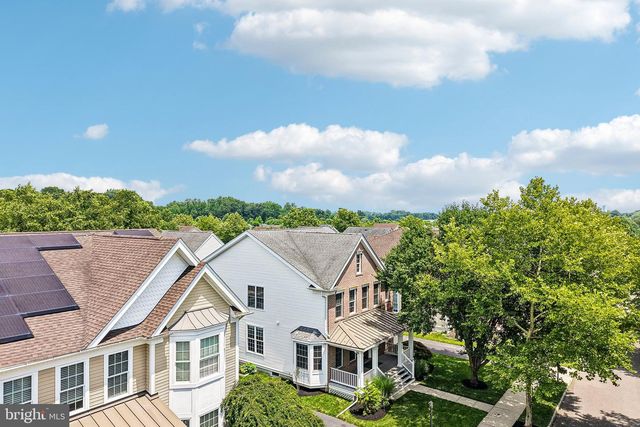 30 WRIGHT DR, Chesterfield, NJ 08515