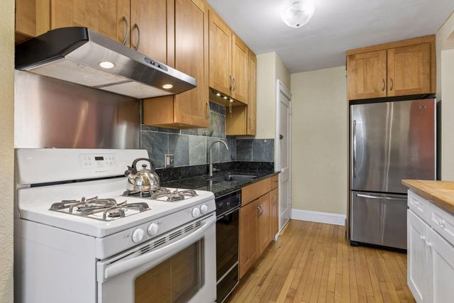 2536 30th Avenue S, Minneapolis, MN 55406