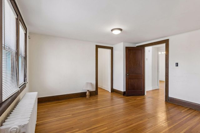 2536 30th Avenue S, Minneapolis, MN 55406