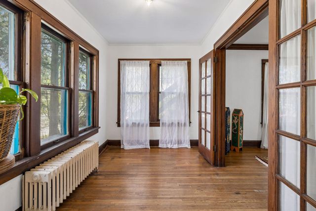 2536 30th Avenue S, Minneapolis, MN 55406