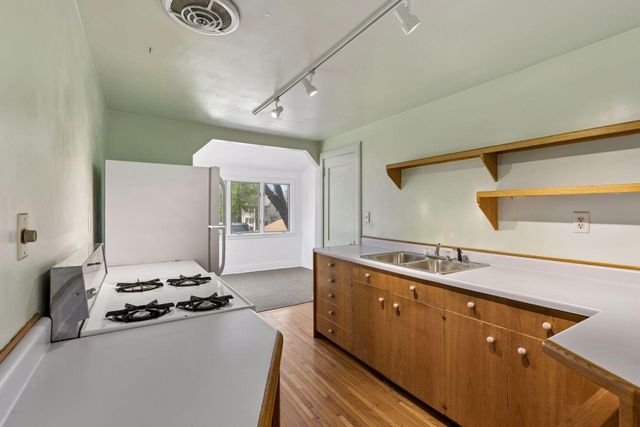 2536 30th Avenue S, Minneapolis, MN 55406