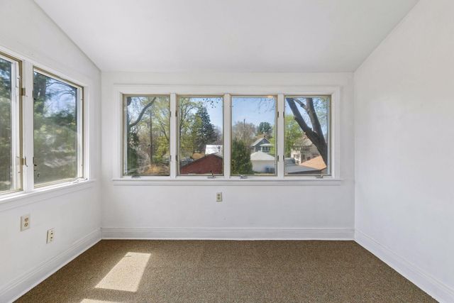 2536 30th Avenue S, Minneapolis, MN 55406