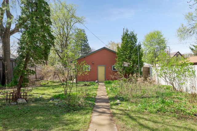 2536 30th Avenue S, Minneapolis, MN 55406