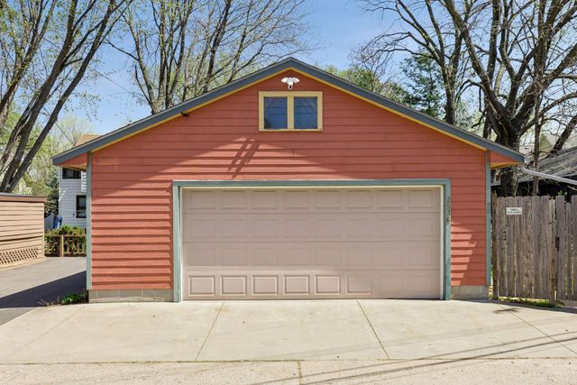 2536 30th Avenue S, Minneapolis, MN 55406