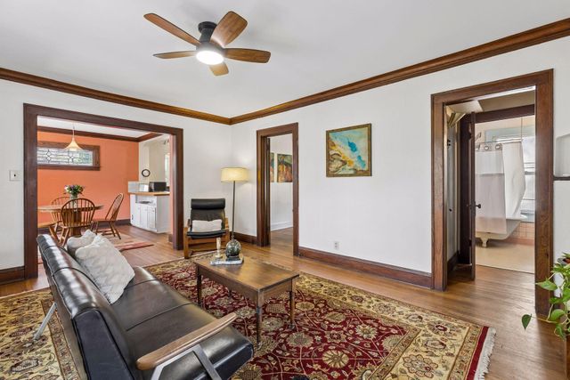 2536 30th Avenue S, Minneapolis, MN 55406