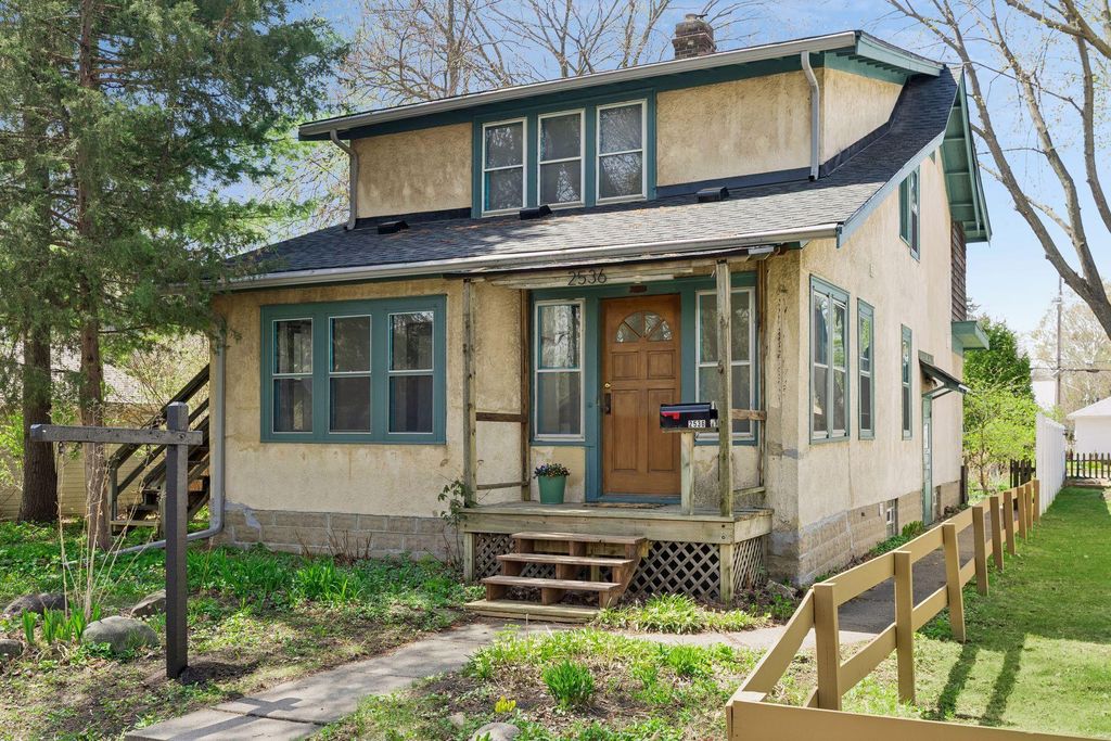 2536 30th Avenue S, Minneapolis, MN 55406