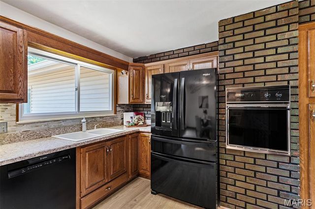 11288 Briarstone Drive, Unincorporated, MO 63126