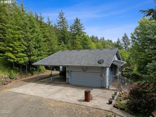 24734 TRASK RIVER Rd, Tillamook, OR 97141