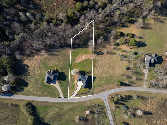 725 Hidden Falls Drive, West Union, SC 29696