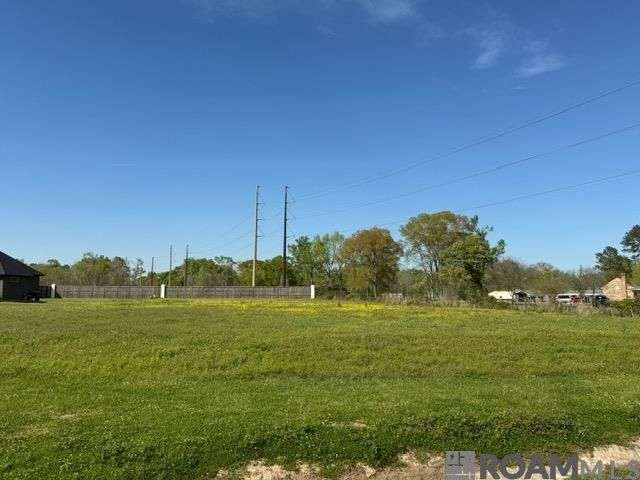 1-A Oakland Dr, Prairieville, LA 70769