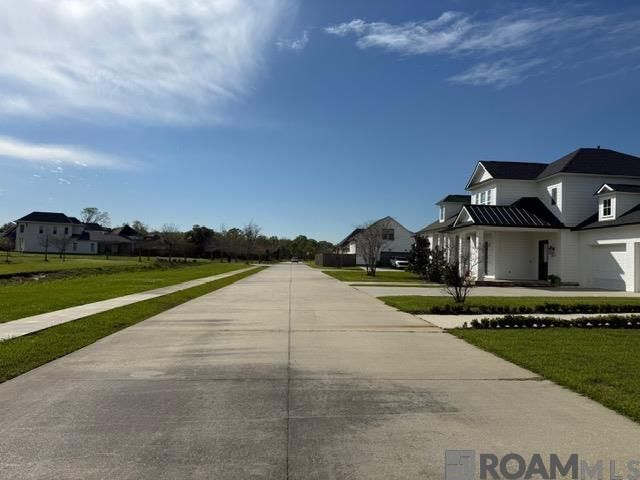 1-A Oakland Dr, Prairieville, LA 70769
