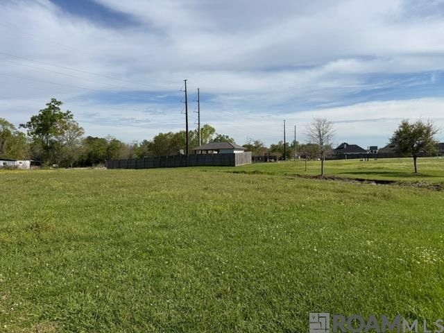 1-A Oakland Dr, Prairieville, LA 70769