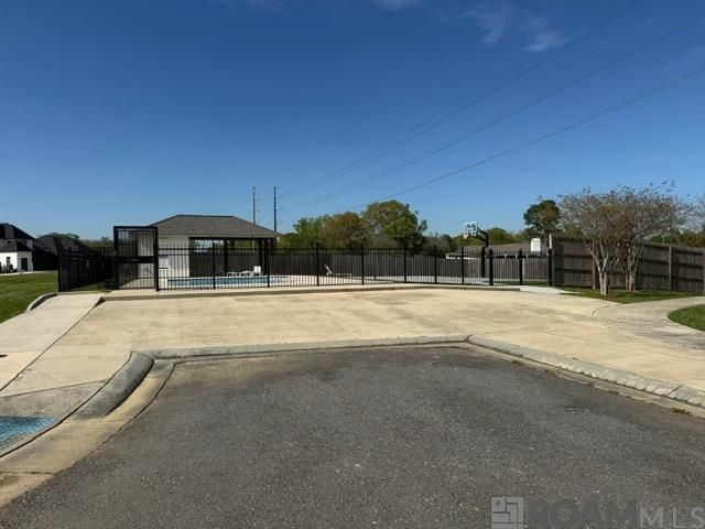 1-A Oakland Dr, Prairieville, LA 70769