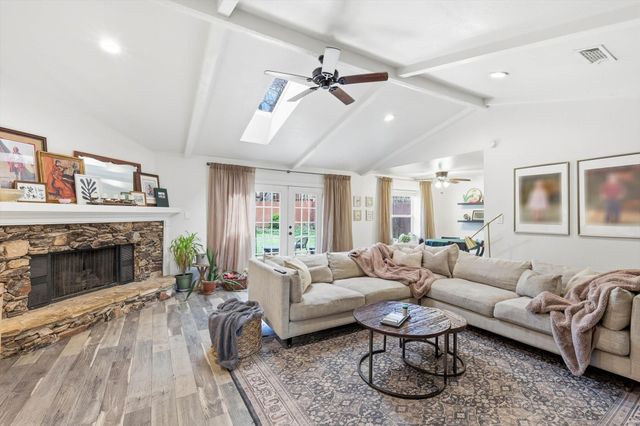 833 Sandpiper Drive, Denton, TX 76205