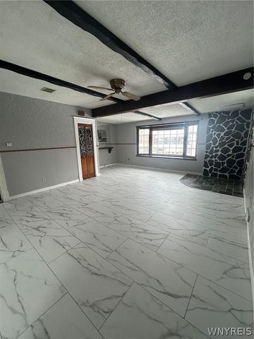 34 Sandrock Road, Buffalo, NY 14207