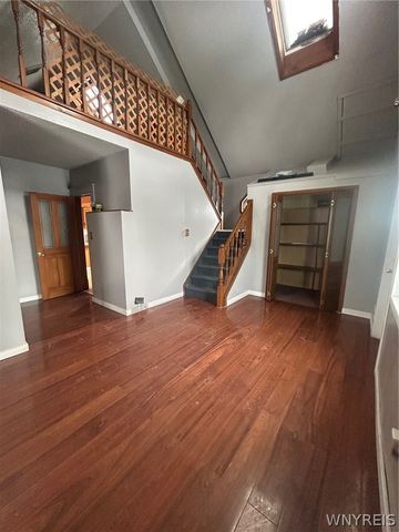 34 Sandrock Road, Buffalo, NY 14207