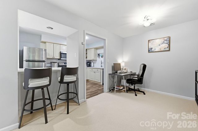 1051 Churchill Downs Court E, Charlotte, NC 28211