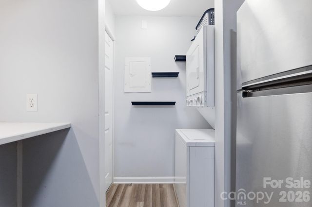 1051 Churchill Downs Court E, Charlotte, NC 28211