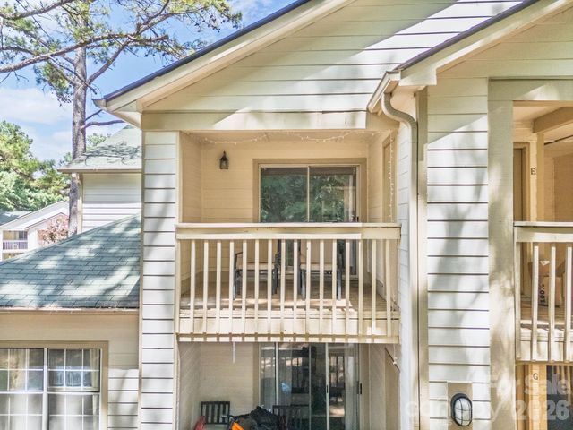 1051 Churchill Downs Court E, Charlotte, NC 28211