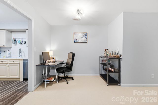 1051 Churchill Downs Court E, Charlotte, NC 28211