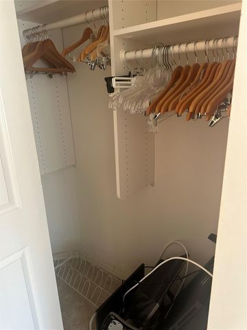 2770 NE 15th 201, Fort Lauderdale, FL 33304