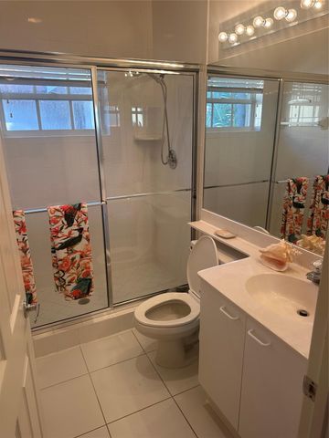 2770 NE 15th 201, Fort Lauderdale, FL 33304