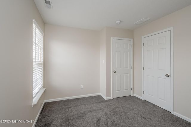 9707 Evanwood Ct, Louisville, KY 40228