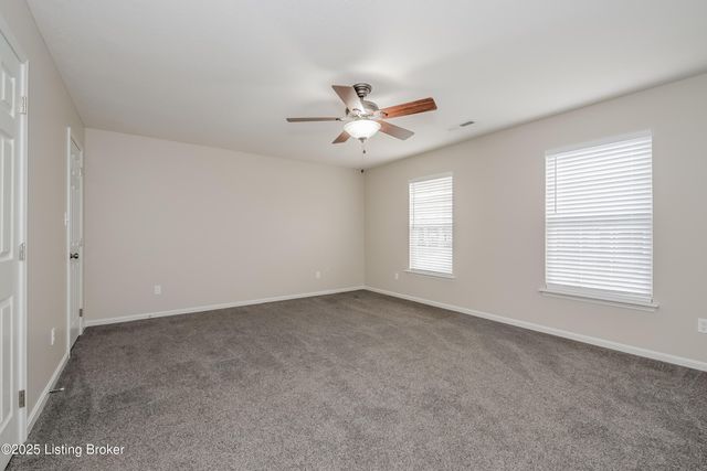 9707 Evanwood Ct, Louisville, KY 40228