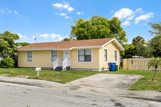 1641 W 27th Street D, Riviera Beach, FL 33404