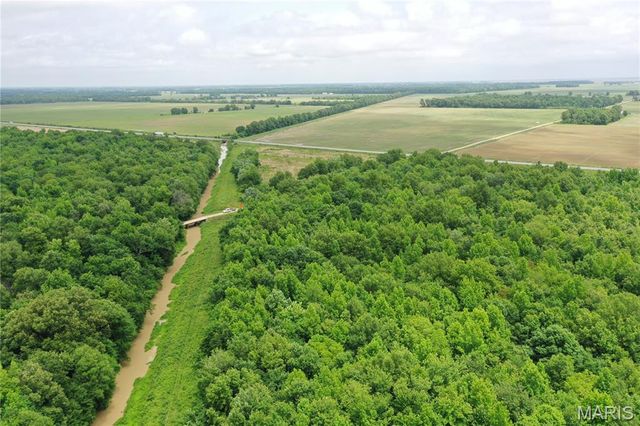 67 County Road 352, Neelyville, MO 63954