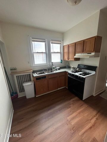 443 Myrtle Avenue, Albany, NY 12208