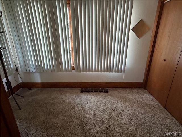 1316 Garrett Avenue, Niagara Falls, NY 14305