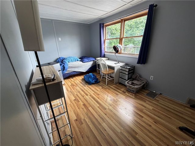 1316 Garrett Avenue, Niagara Falls, NY 14305